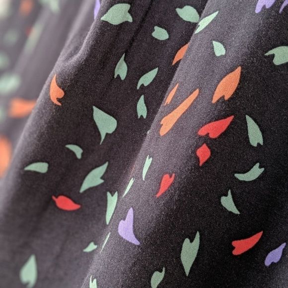 [3/$15] or $5 in bundle - Mossimo navy and multicolored splash skater skirt - Picture 5 of 6